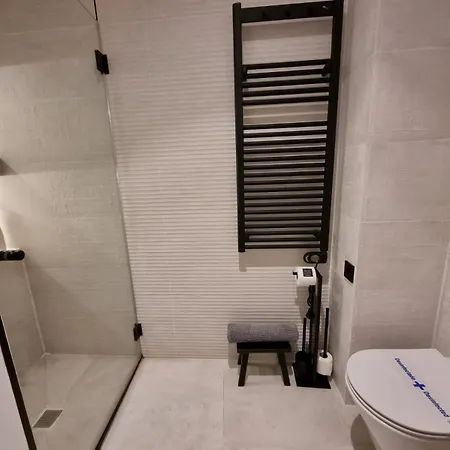 Vibescoruna-rubine 20